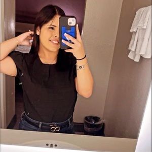 Meet your Posher, Adriana